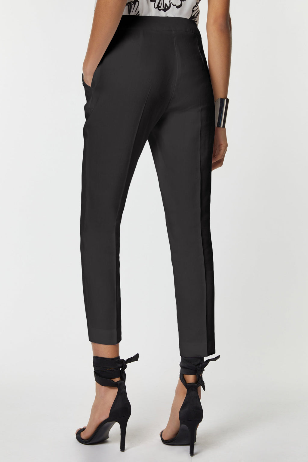 TAILORED LINEN TROUSERS