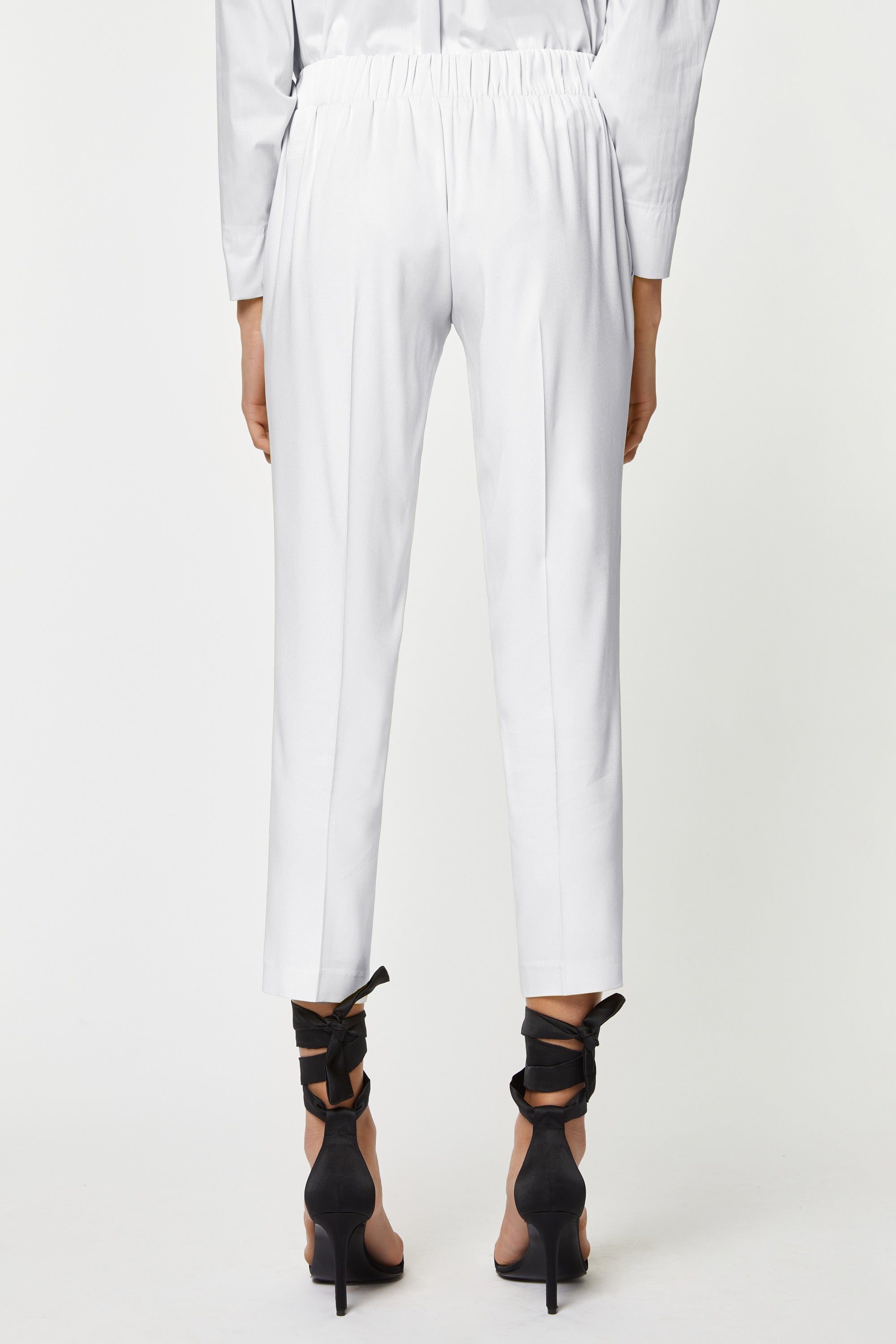 TAILORED PANTS IN VISCOSE CRÊPE