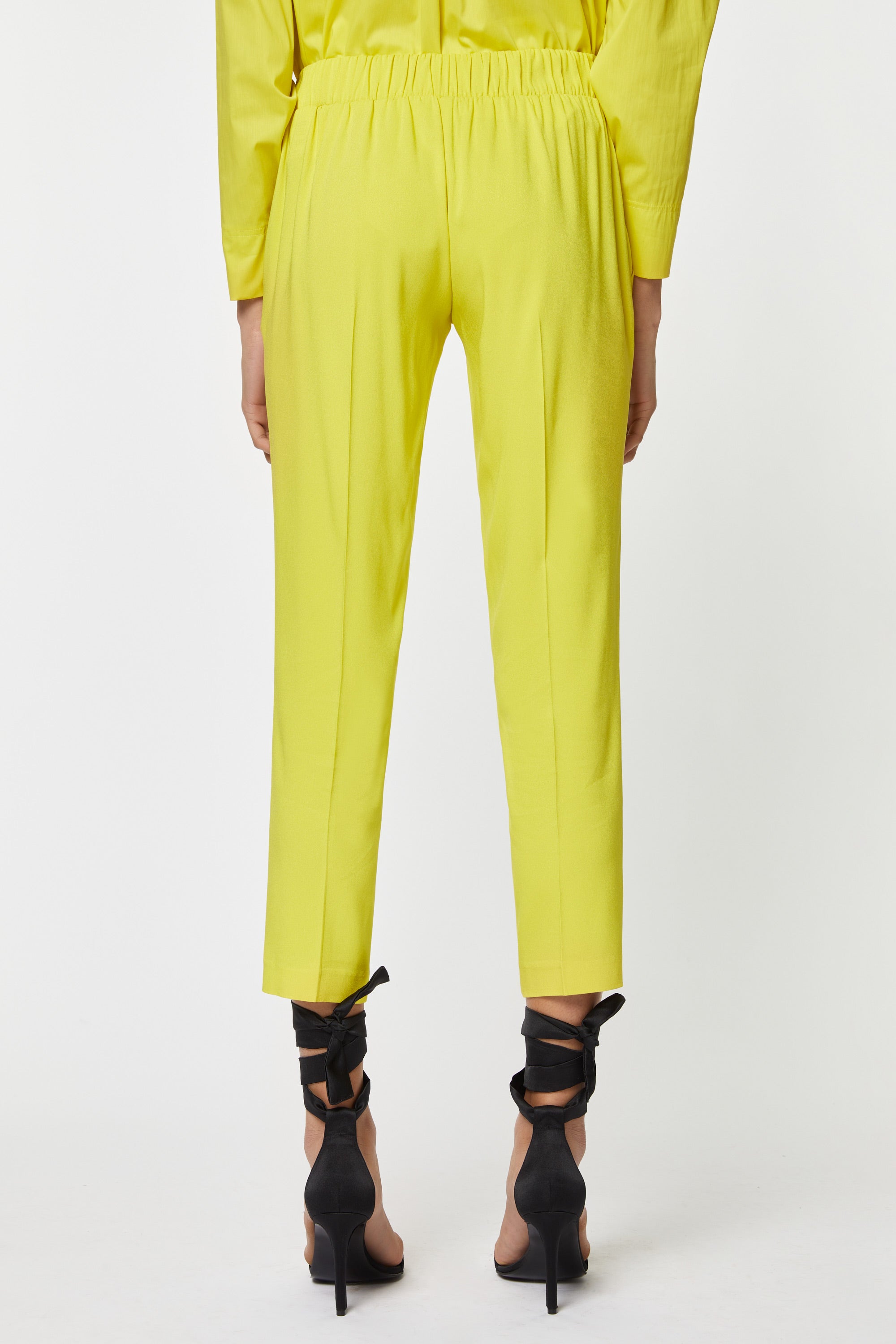 TAILORED PANTS IN VISCOSE CRÊPE