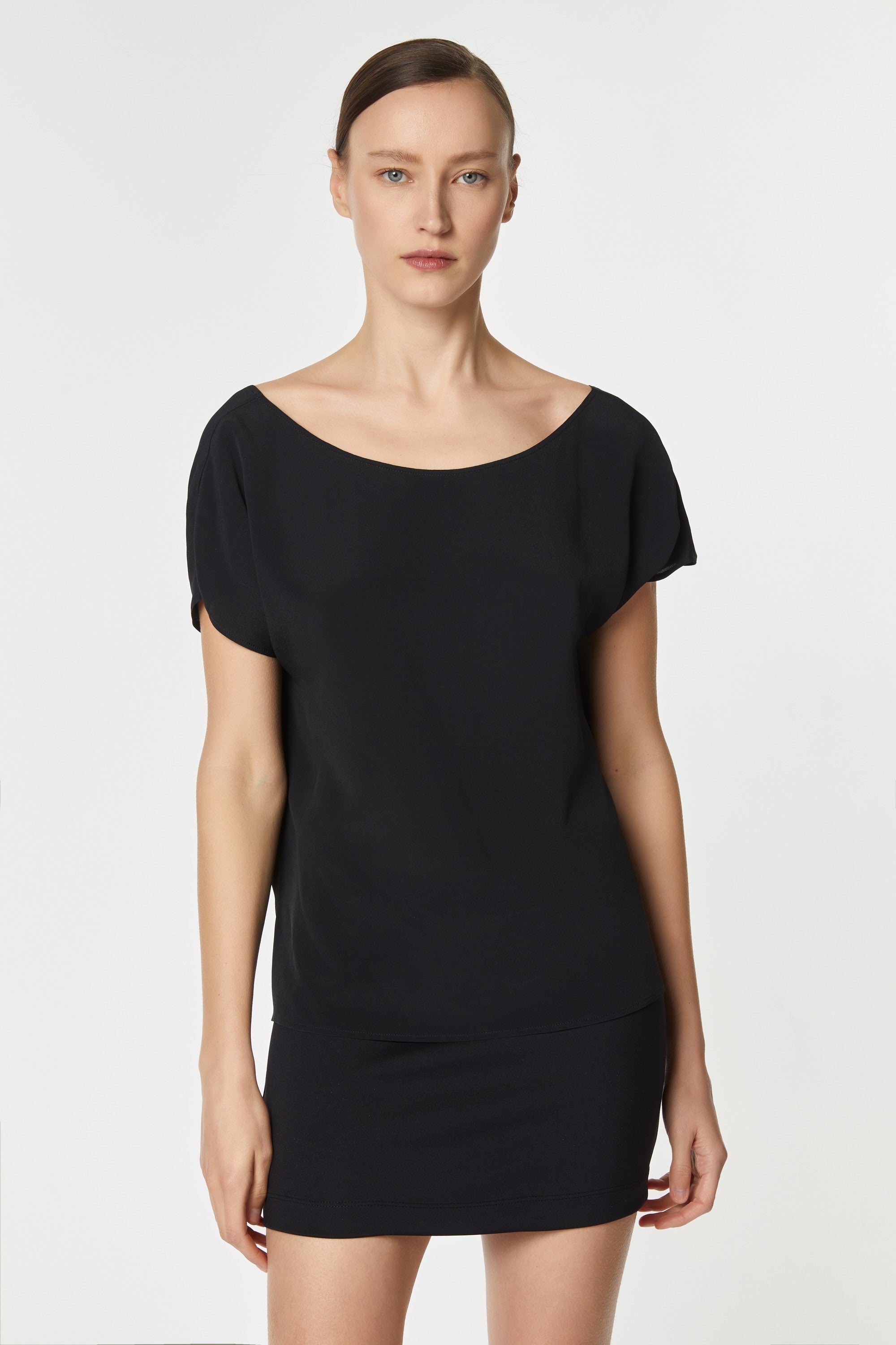 CROPPED T-SHIRT IN CRÊPE DE CHINE