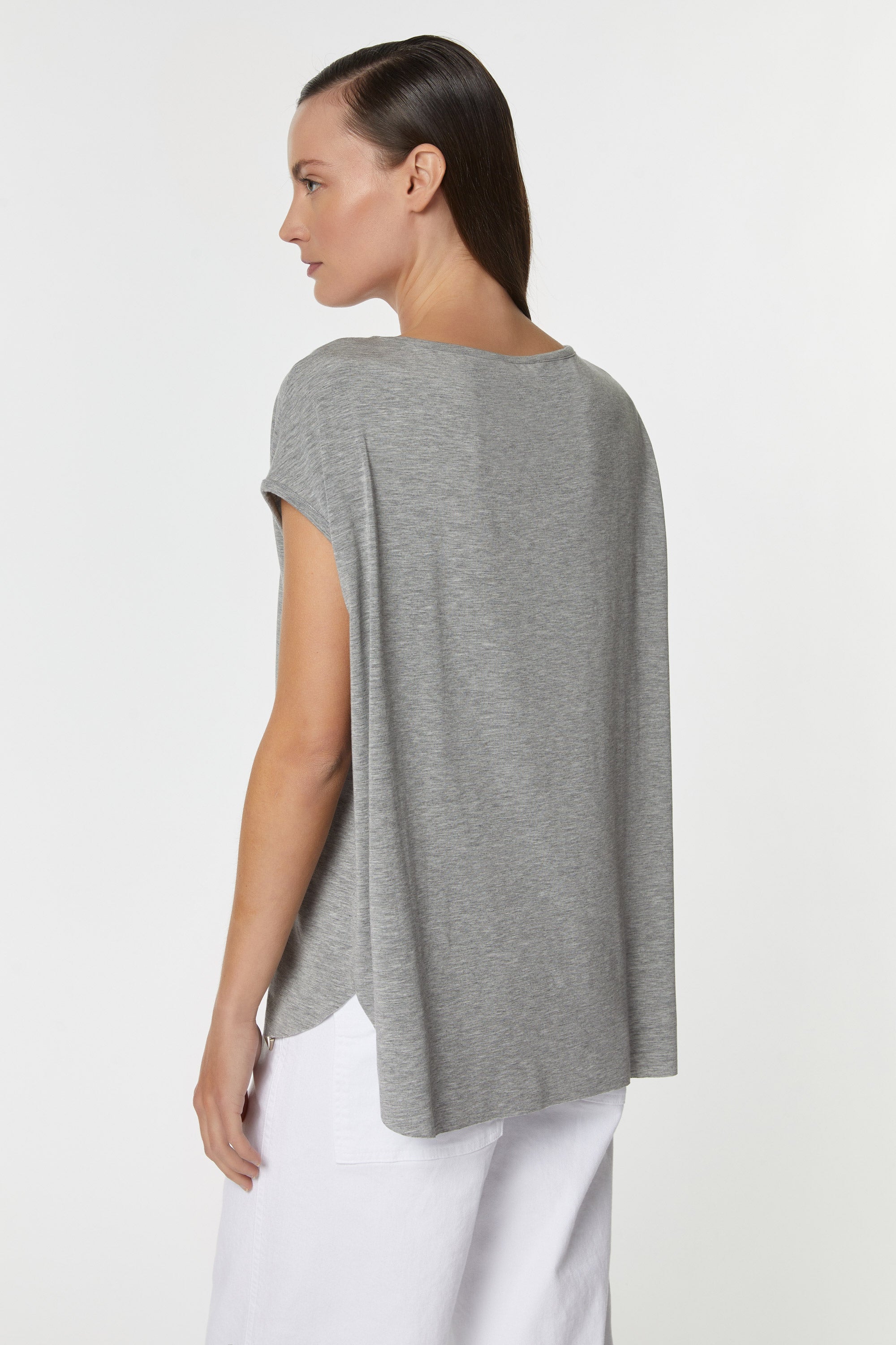 TOP IN LIGHT STRETCHY VISCOSE JERSEY
