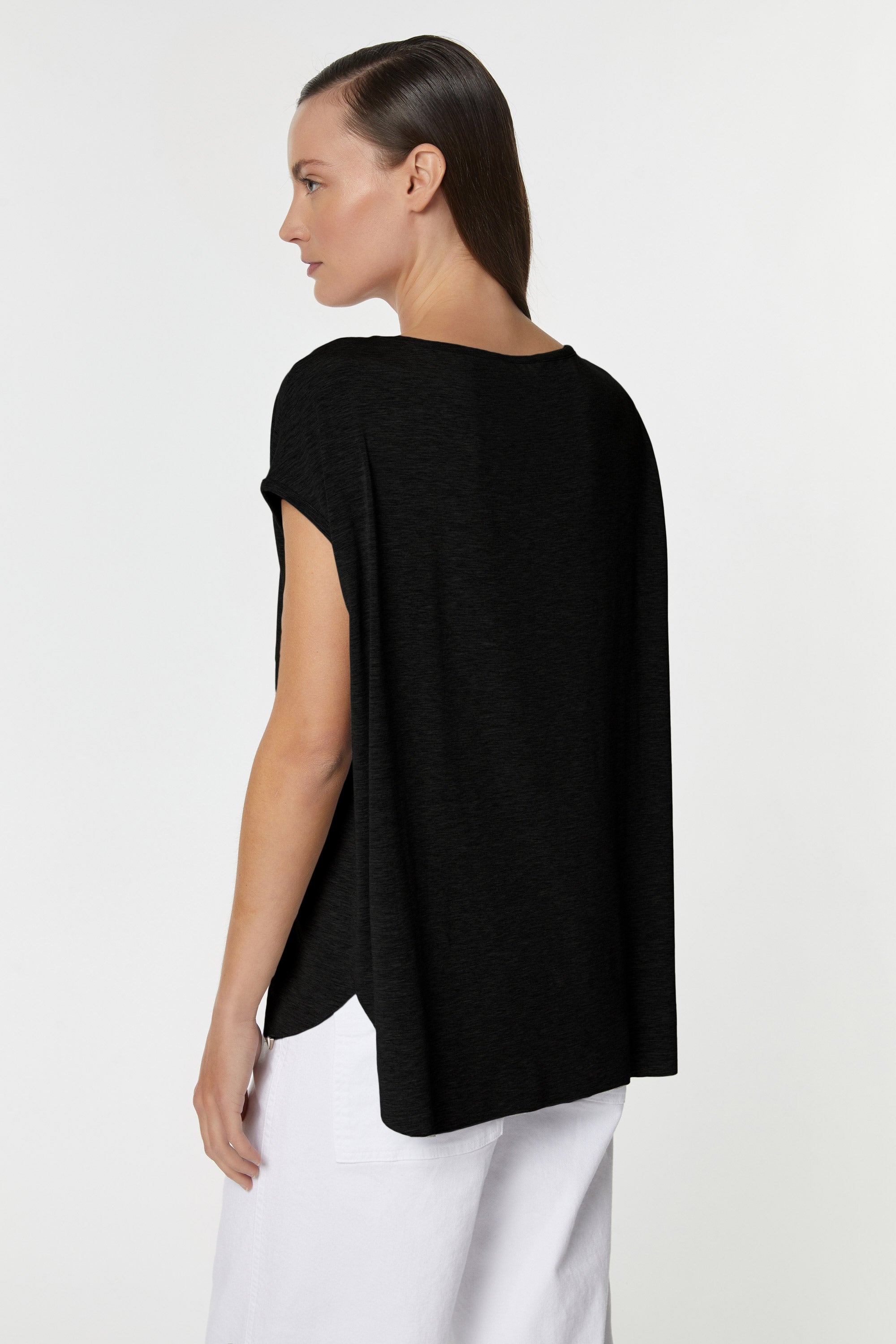 TOP IN LIGHT STRETCHY VISCOSE JERSEY