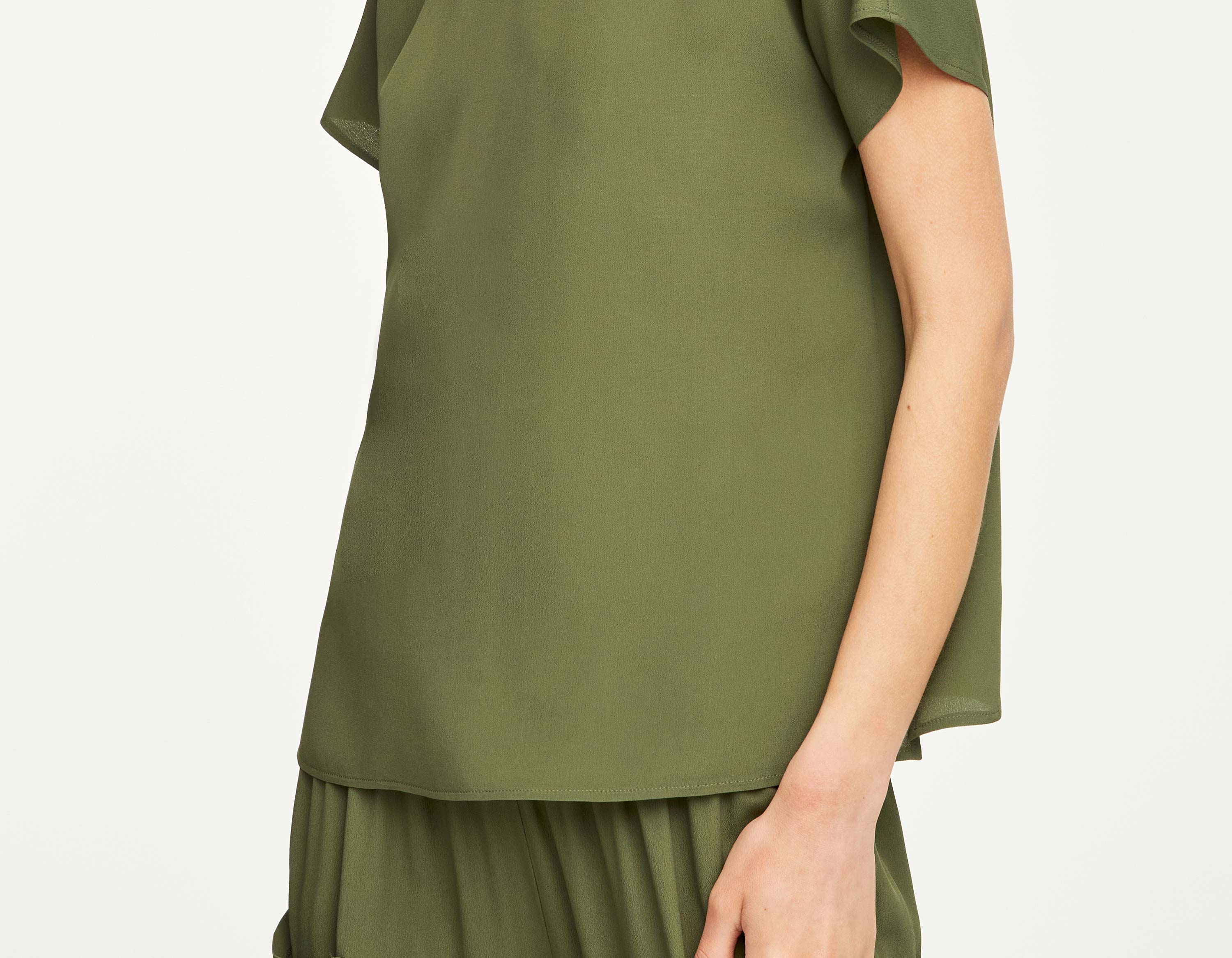 CROPPED T-SHIRT IN CRÊPE DE CHINE