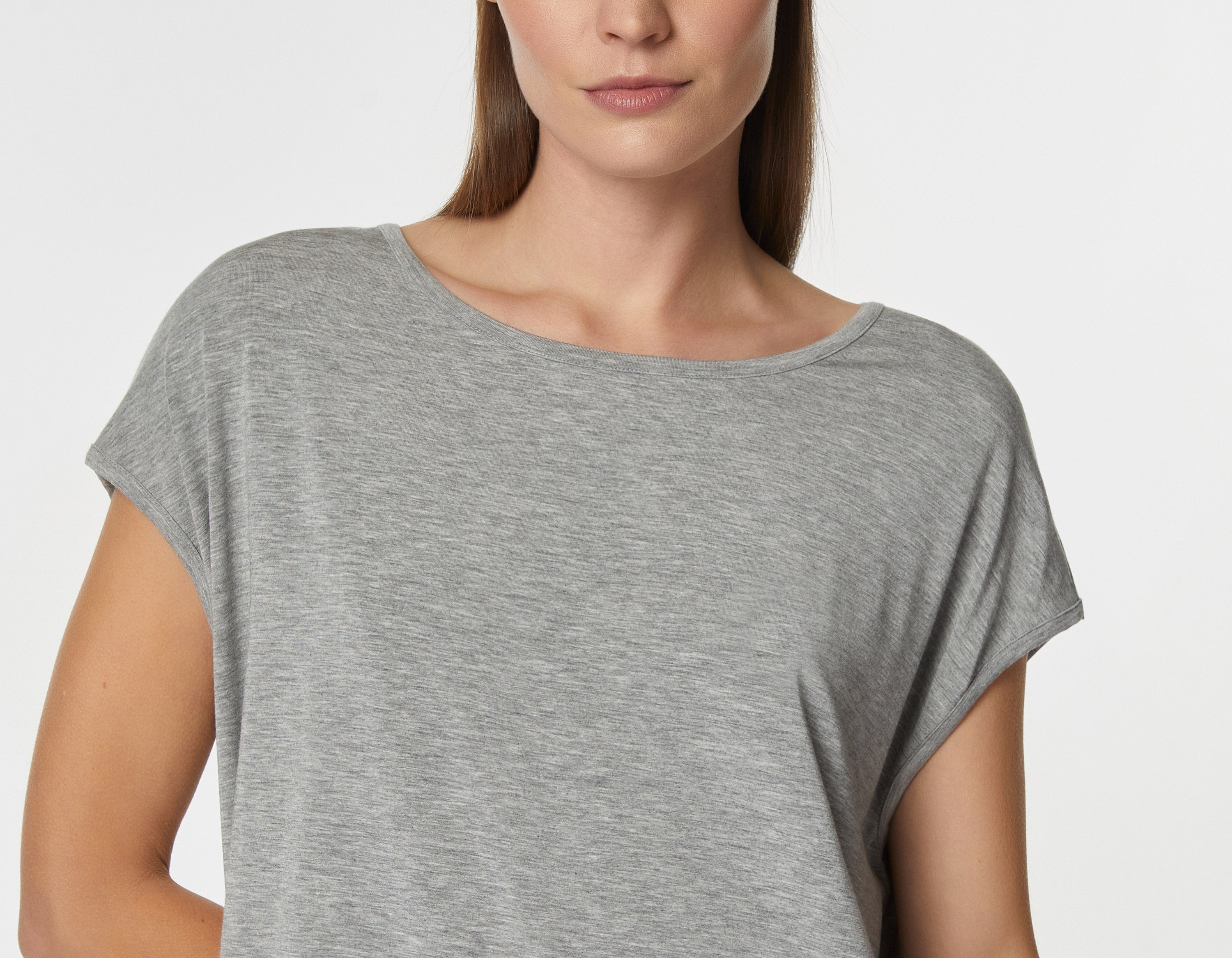 TOP IN LIGHT STRETCHY VISCOSE JERSEY