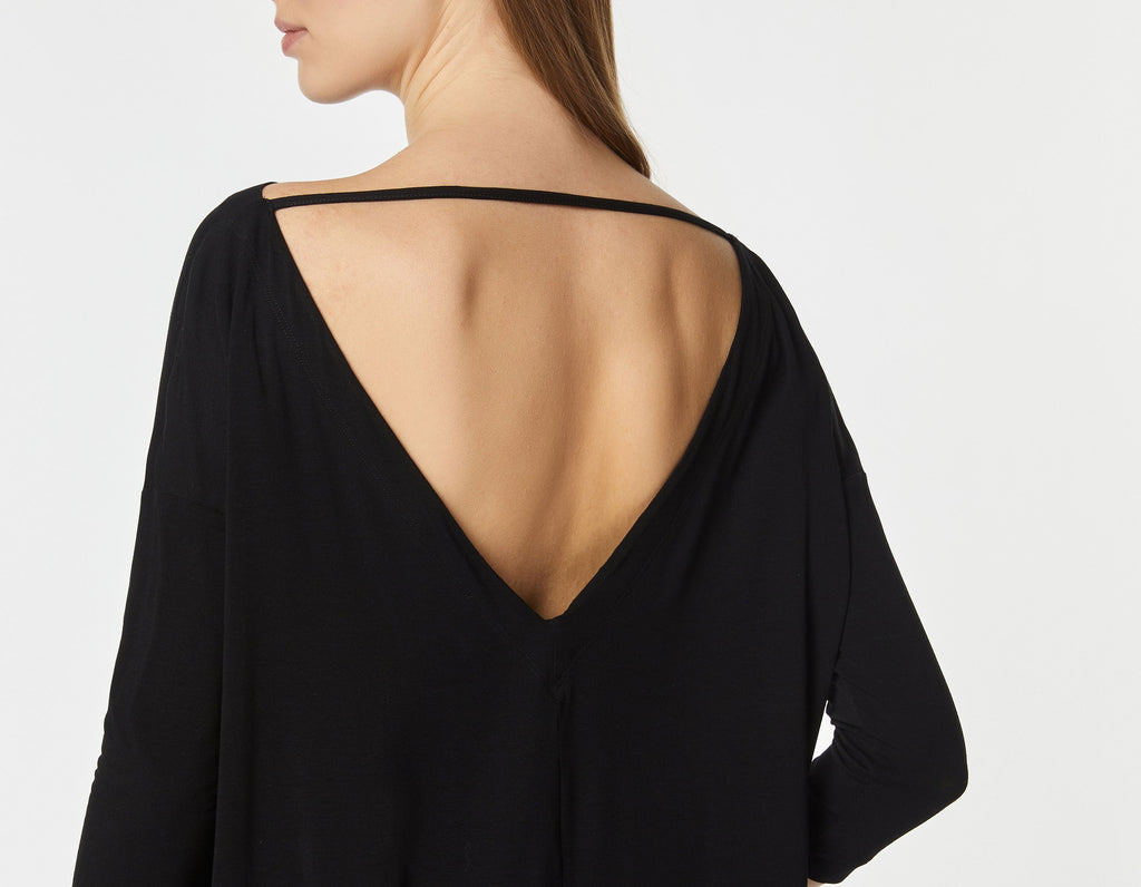 CREW-NECK TOP IN A LIGHT STRETCHY VISCOSE JERSEY WITH A DEEP V-BACK