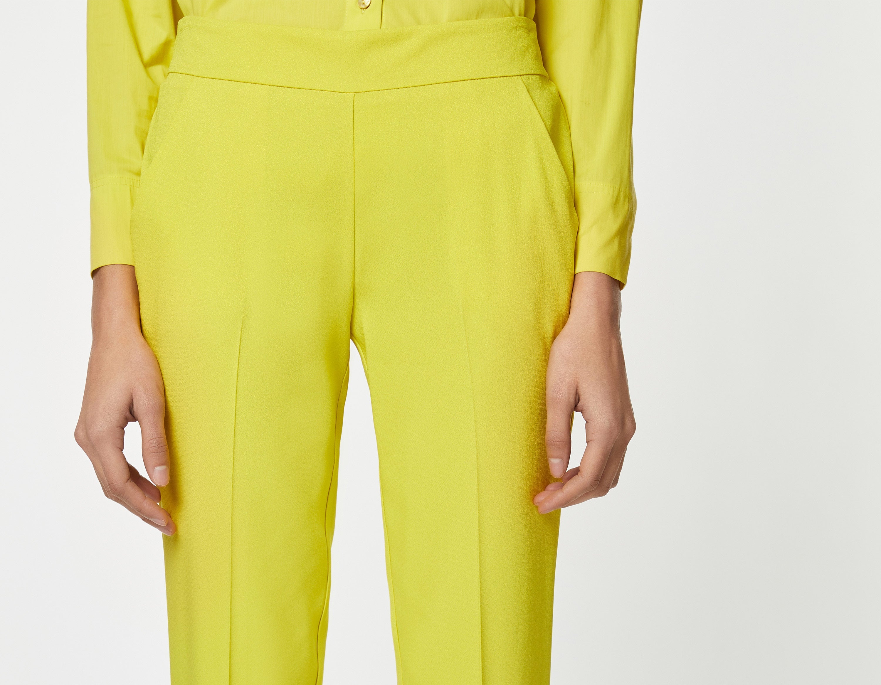 TAILORED PANTS IN VISCOSE CRÊPE